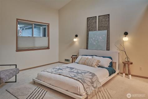 909 N 35th Street Seattle WA 98103