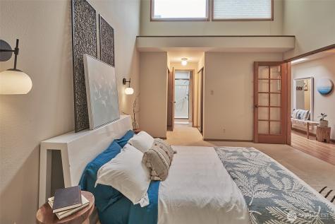 909 N 35th Street Seattle WA 98103