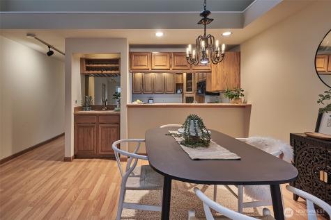 909 N 35th Street Seattle WA 98103