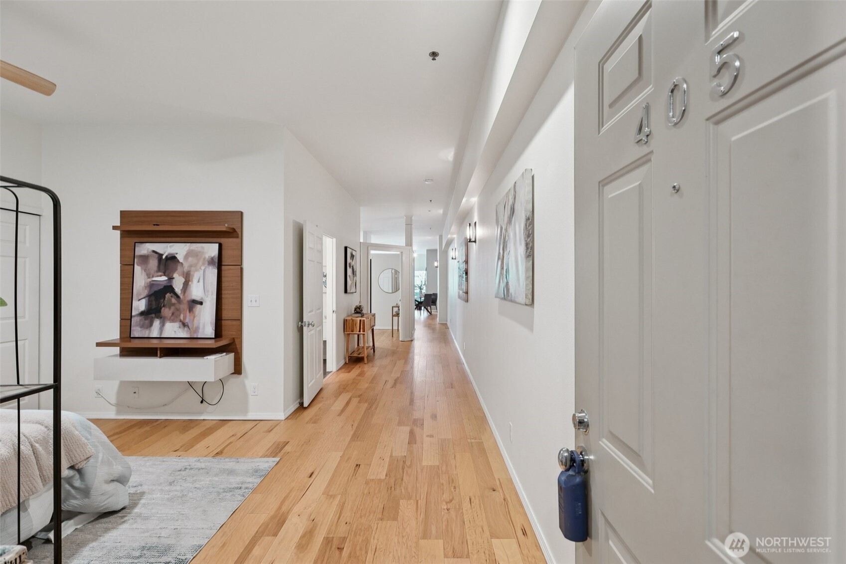 526 1st Avenue S Seattle WA 98104
