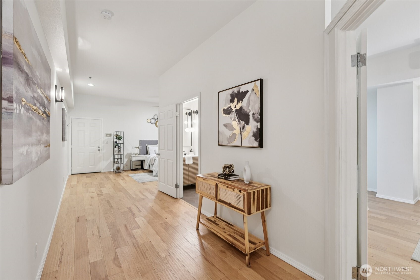 526 1st Avenue S Seattle WA 98104