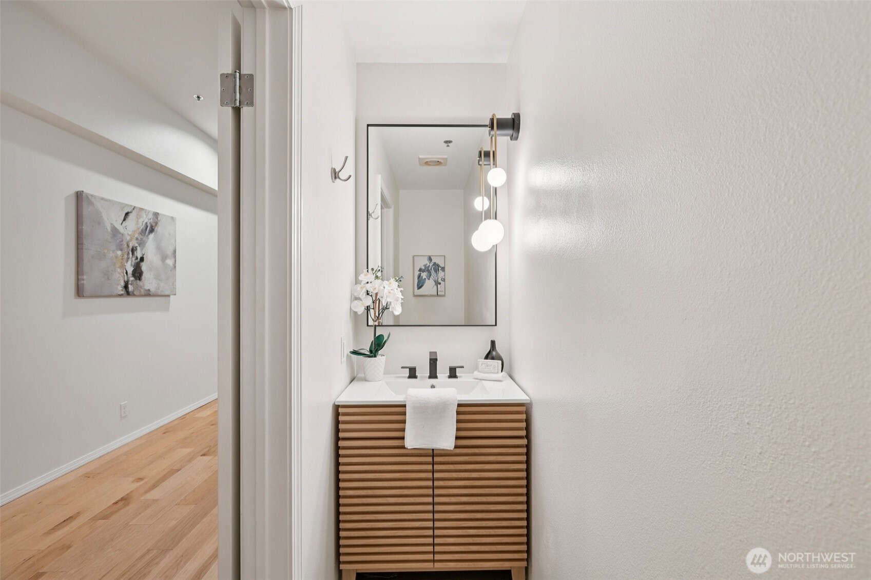 526 1st Avenue S Seattle WA 98104