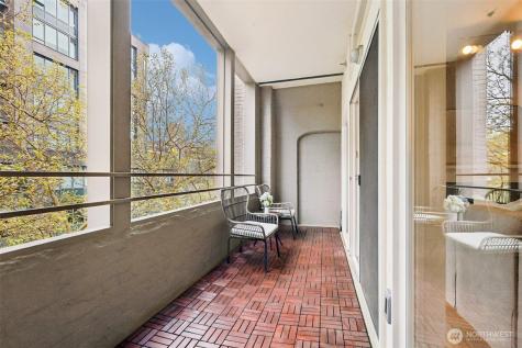 526 1st Avenue S Seattle WA 98104