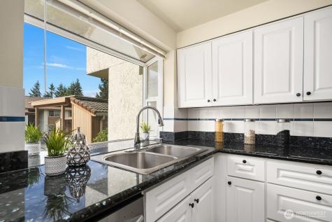 12828 SE 41st Lane Bellevue WA 98006