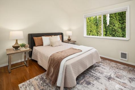 12828 SE 41st Lane Bellevue WA 98006