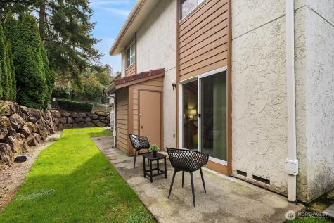 12828 SE 41st Lane Bellevue WA 98006