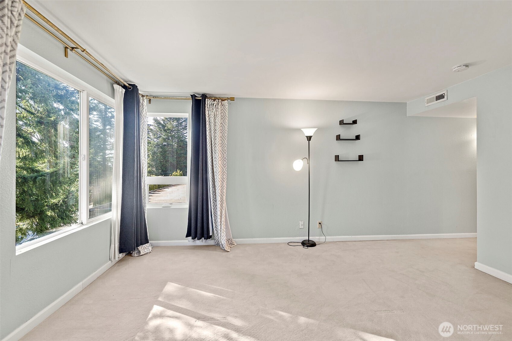17417 Ashworth Avenue N Shoreline WA 98133