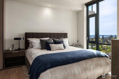 889 Avenue Square NE Bellevue WA 98004