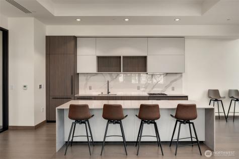 889 Avenue Square NE Bellevue WA 98004