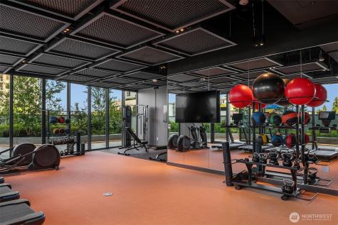 889 Avenue Square NE Bellevue WA 98004