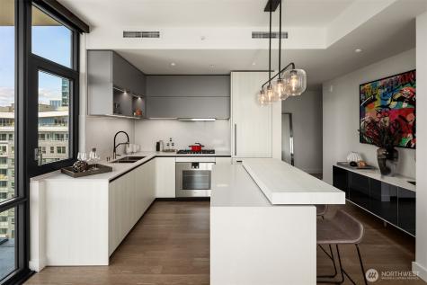 889 Avenue Square NE Bellevue WA 98004