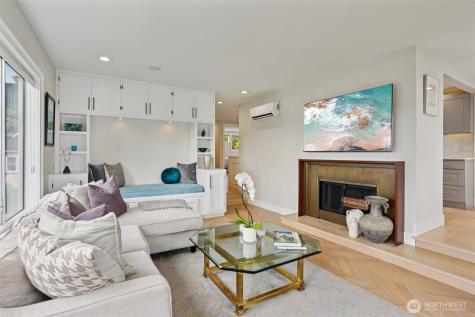 2134 Waverly Place N Seattle WA 98109