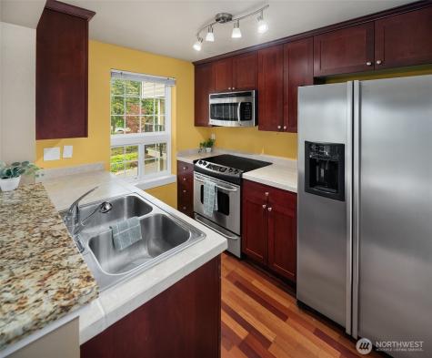 28311 S 18th Avenue S Federal Way WA 98003