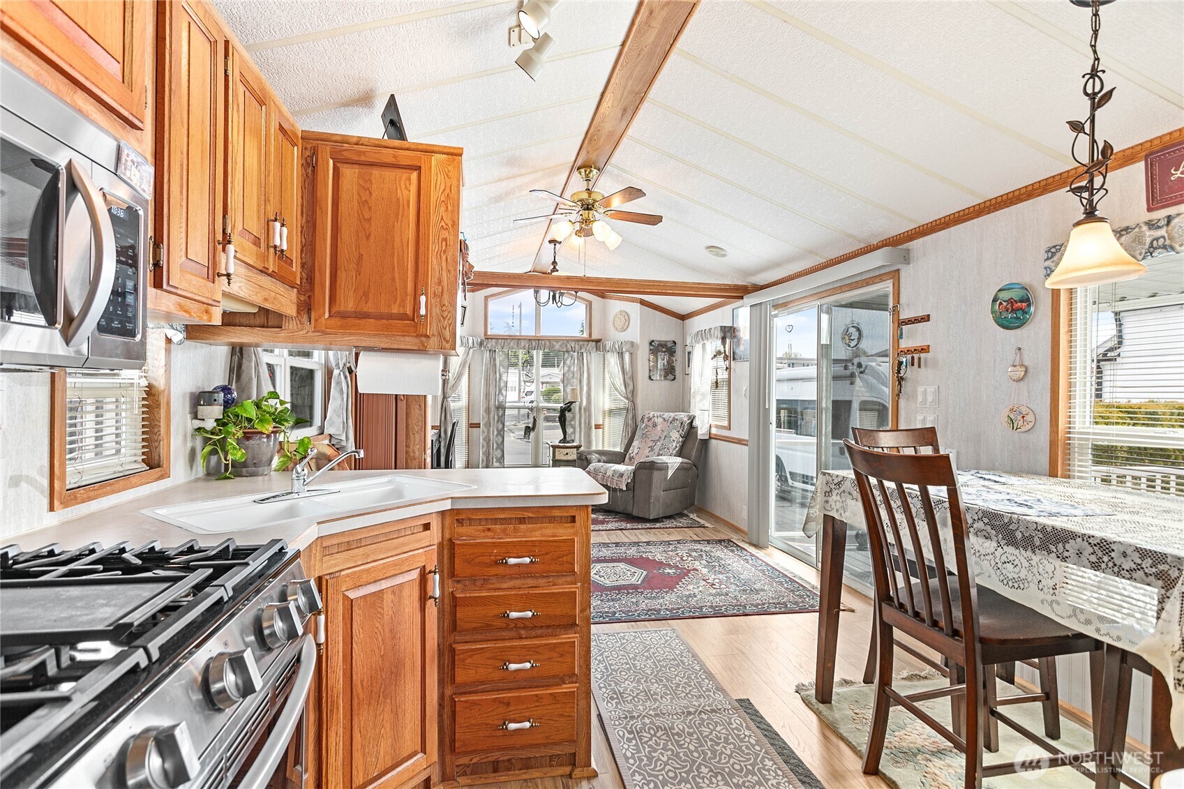 4751 Birch Bay Lynden Road Blaine WA 98233
