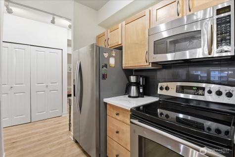 300 110th Avenue NE Bellevue WA 98004