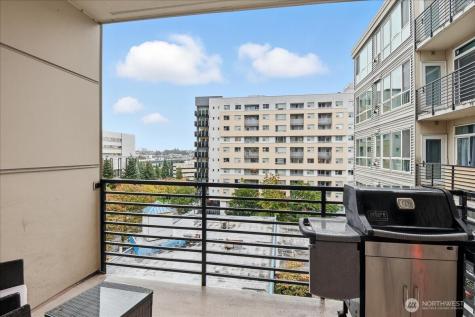 300 110th Avenue NE Bellevue WA 98004