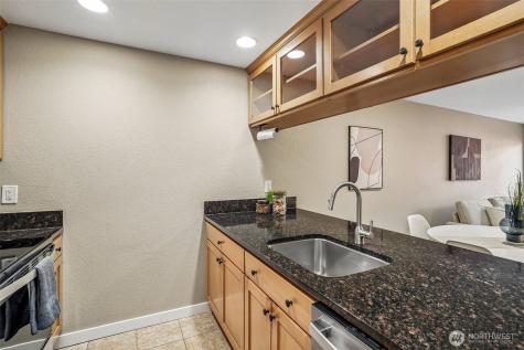 10162 NE 137th Place Kirkland WA 98034