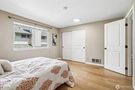 10162 NE 137th Place Kirkland WA 98034