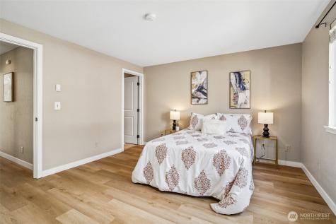 10162 NE 137th Place Kirkland WA 98034