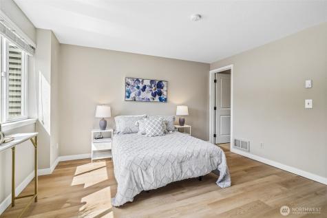 10162 NE 137th Place Kirkland WA 98034
