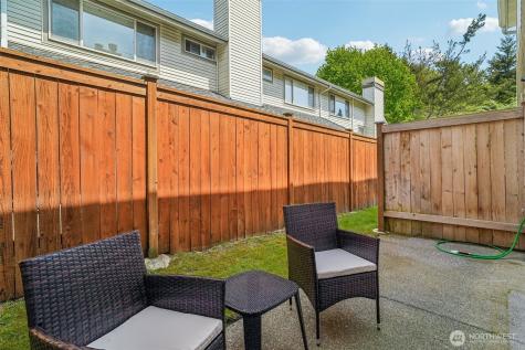 10162 NE 137th Place Kirkland WA 98034