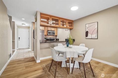 10162 NE 137th Place Kirkland WA 98034