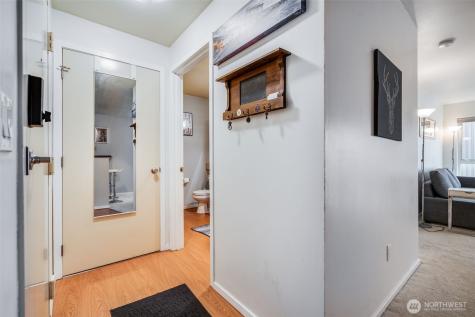 4020 Aurora Avenue N Seattle WA 98104