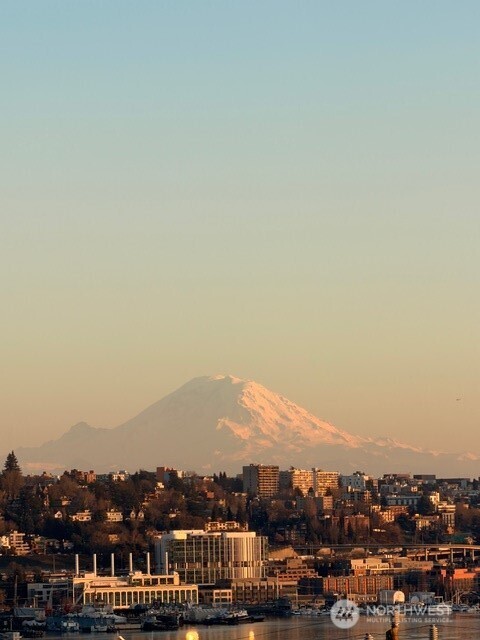 4020 Aurora Avenue N Seattle WA 98104