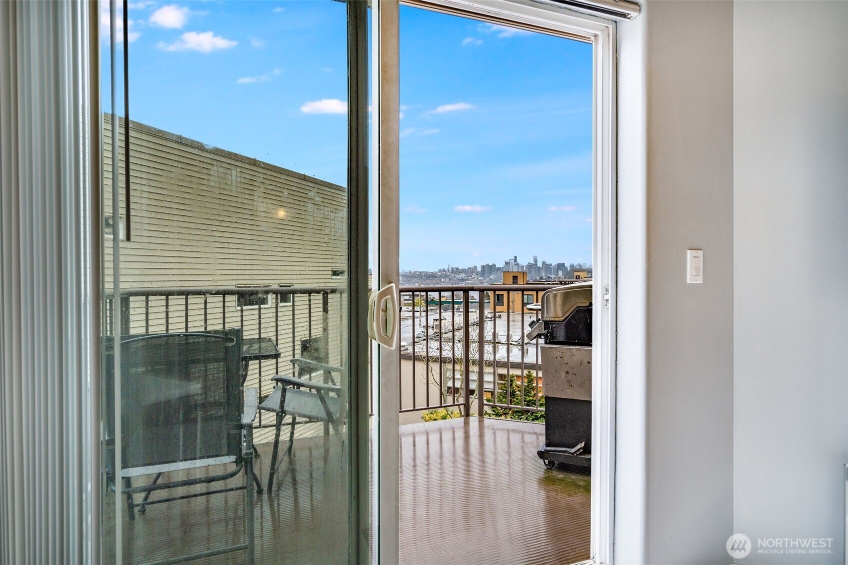 4020 Aurora Avenue N Seattle WA 98104