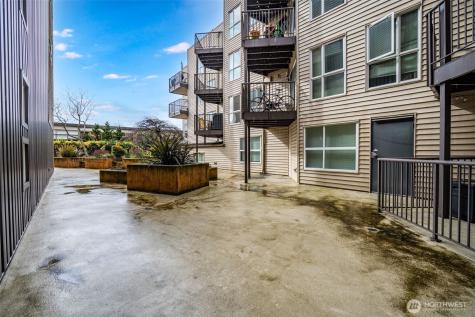 4020 Aurora Avenue N Seattle WA 98104