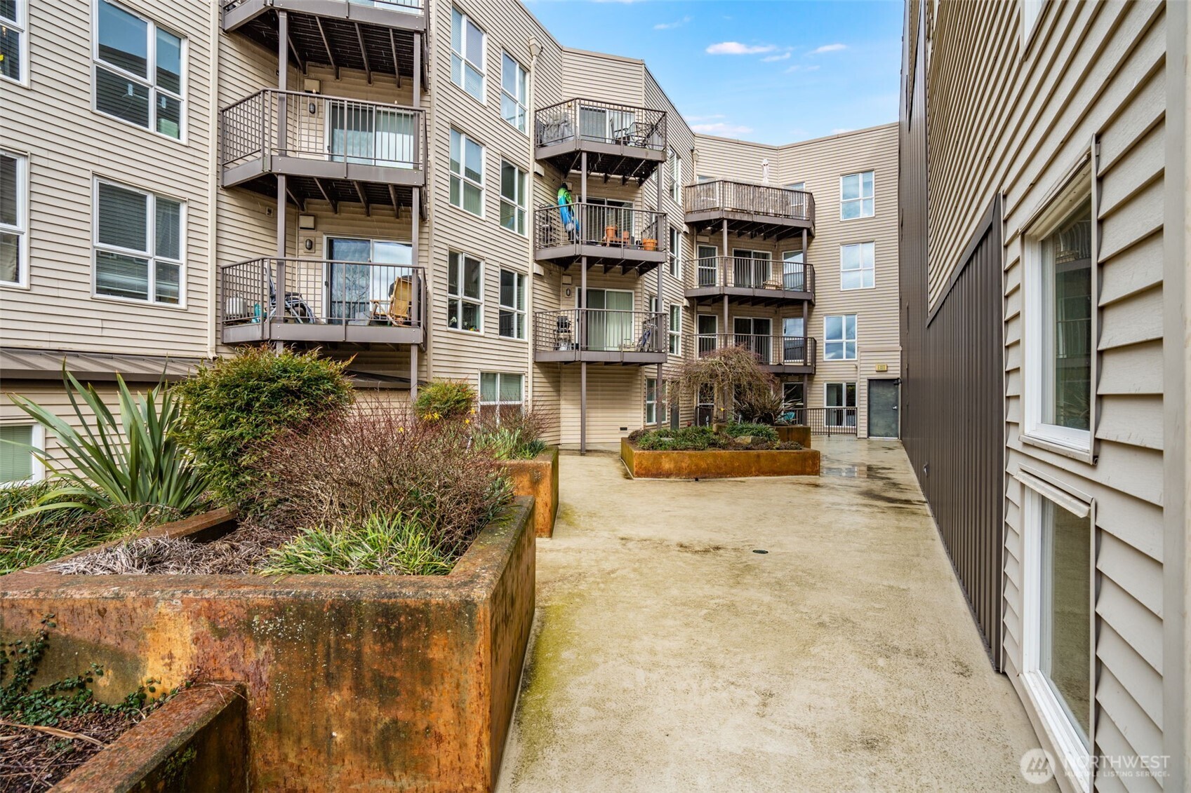 4020 Aurora Avenue N Seattle WA 98104