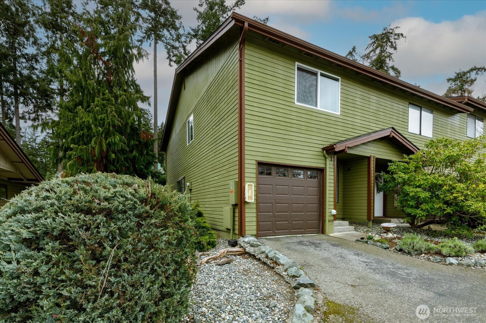 690 NW Atalanta Way Oak Harbor WA 98277