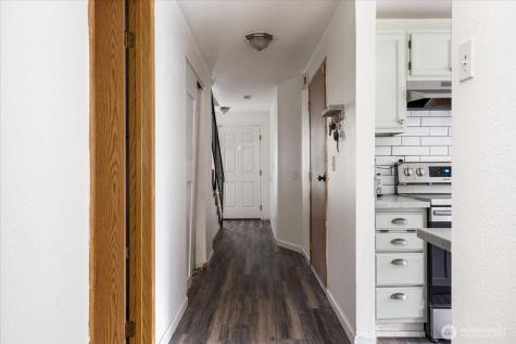 690 NW Atalanta Way Oak Harbor WA 98277