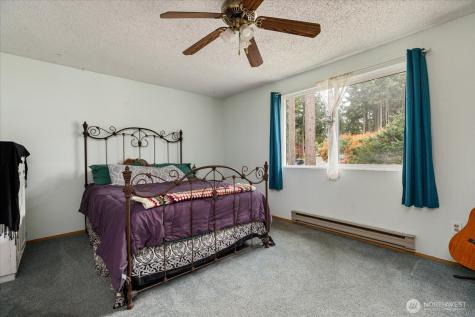 690 NW Atalanta Way Oak Harbor WA 98277