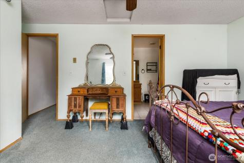 690 NW Atalanta Way Oak Harbor WA 98277