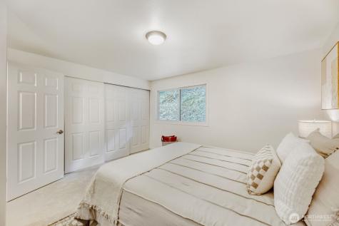 22906 Edmonds Way Edmonds WA 98020
