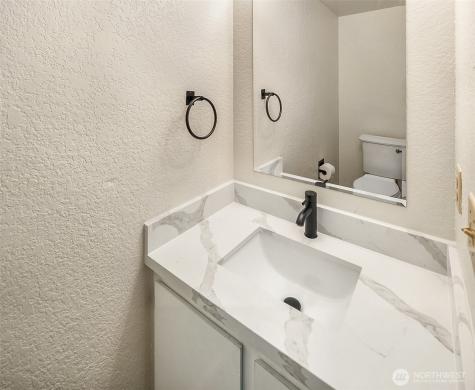 170 Newport Way NW Issaquah WA 98027