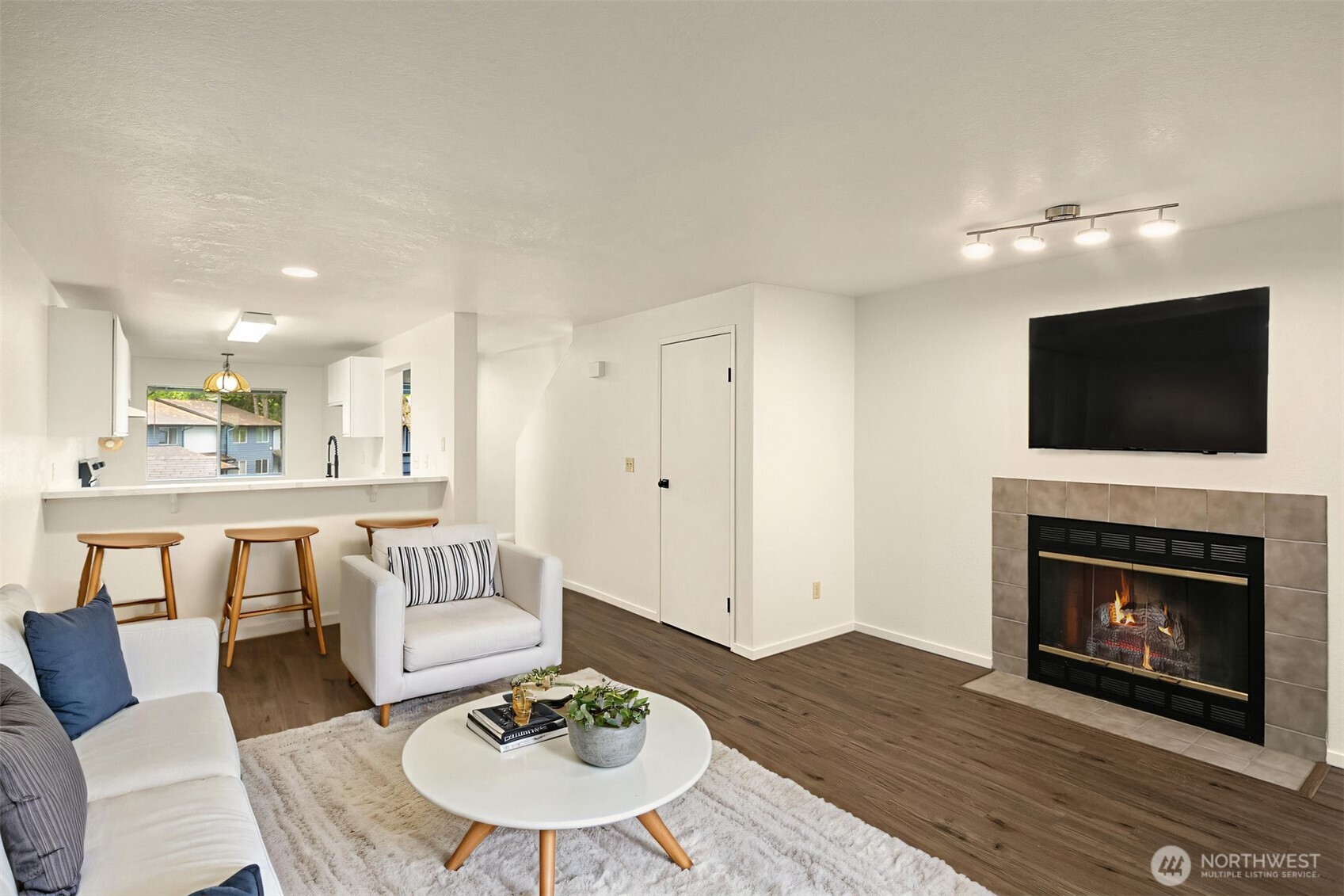 170 Newport Way NW Issaquah WA 98027