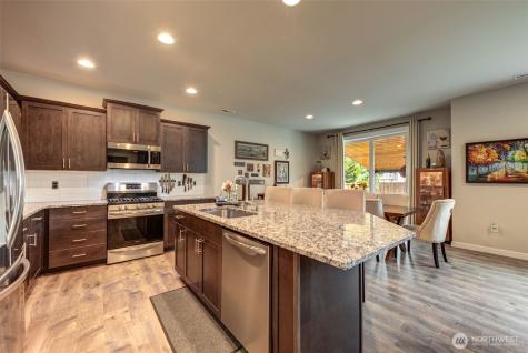 3302 104th Avenue NE Lake Stevens WA 98258