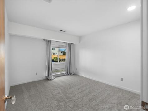4118 212th Street SW Mountlake Terrace WA 98043