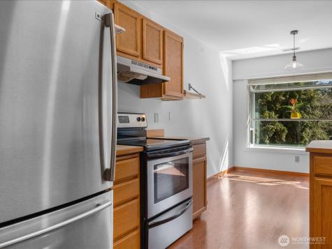 4118 212th Street SW Mountlake Terrace WA 98043