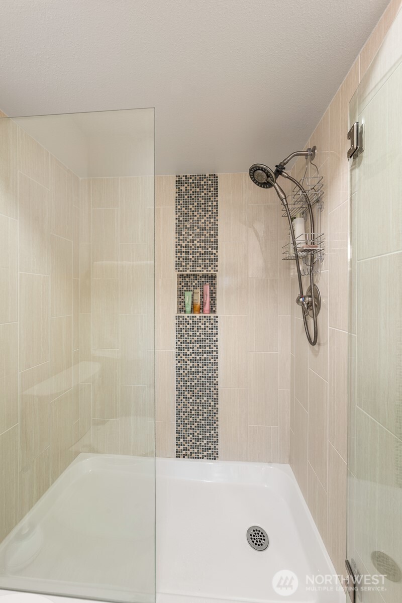 9918 NE 144th Lane Kirkland WA 98034