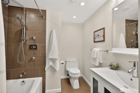 2100 3rd Avenue Seattle WA 98121