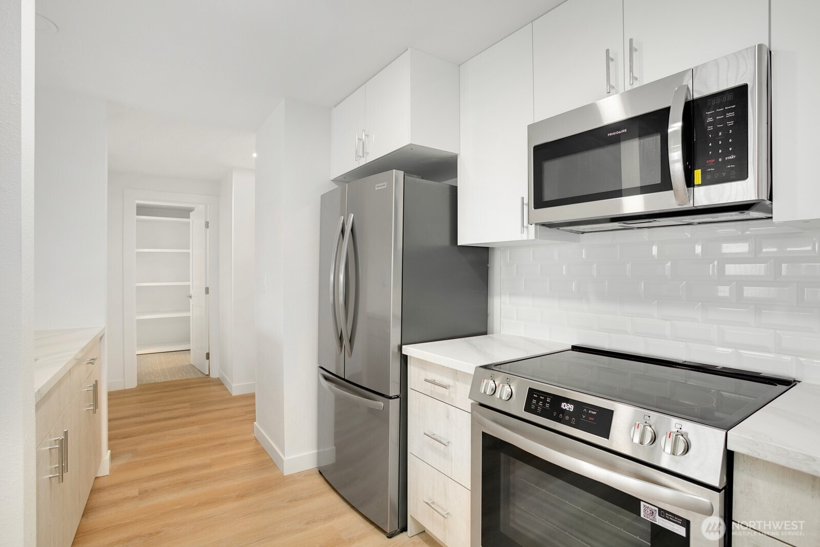1028 Lakeview Boulevard E Seattle WA 98102