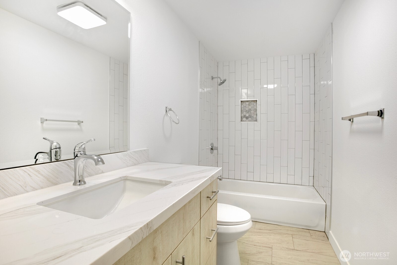 1028 Lakeview Boulevard E Seattle WA 98102