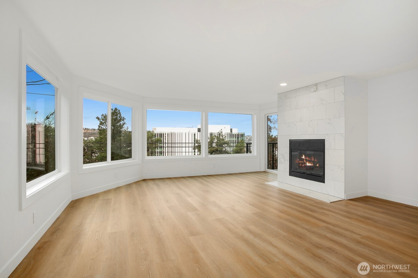 1028 Lakeview Boulevard E Seattle WA 98102