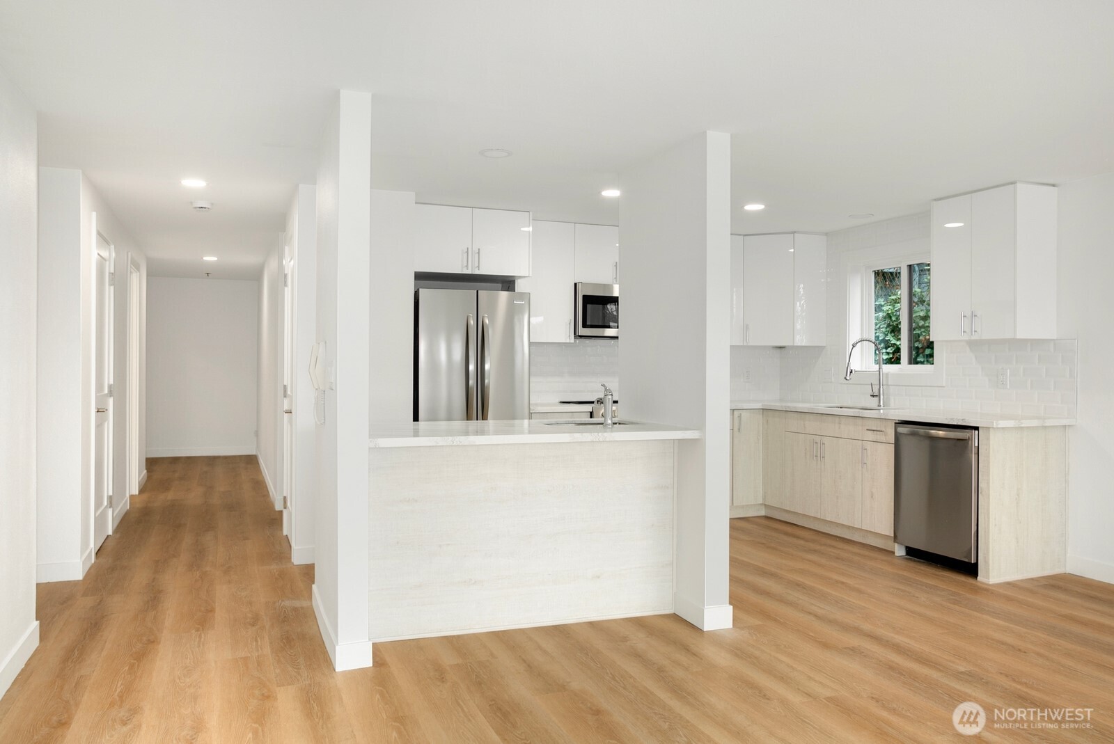 1028 Lakeview Boulevard E Seattle WA 98102