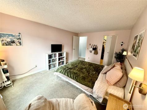 10501 8th Avenue NE Seattle WA 98125