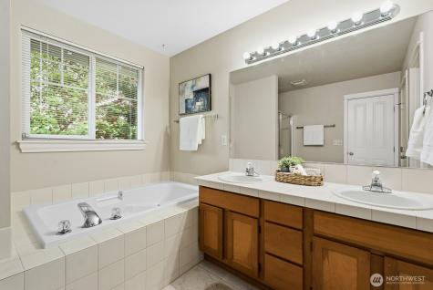 18740 109th Lane SE Renton WA 98055