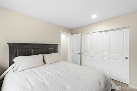 18740 109th Lane SE Renton WA 98055